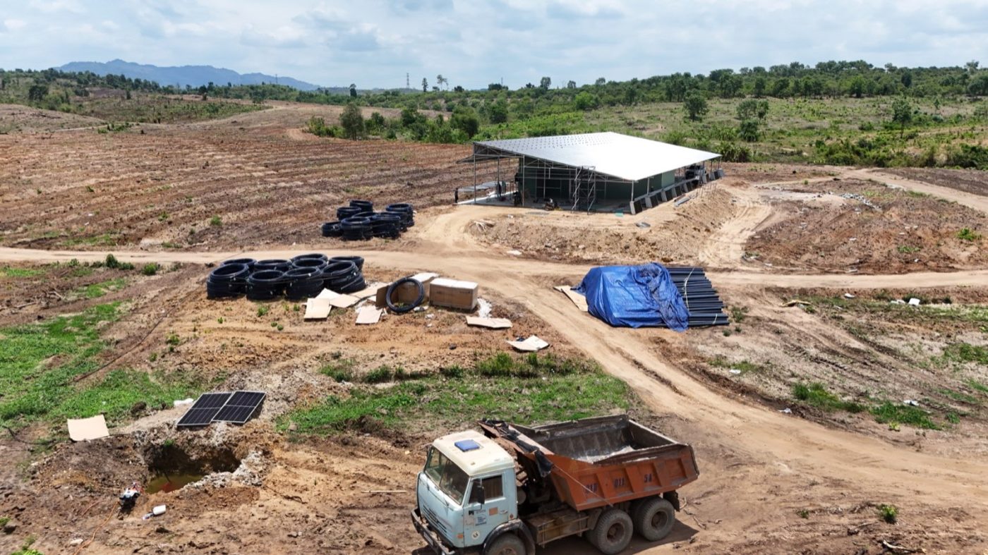 Ống HDPE và vật tư tập kết tại dự án cacao Ia Pia